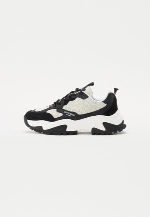 JORDIE - Trainers - white/black