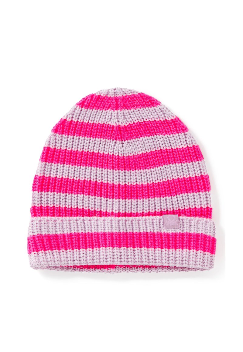 Gebreide beanie met afwisselende roze en lichtgrijze strepen. Heeft een omgeslagen rand en een klein logo label aan de zijkant. Zachte textuur.