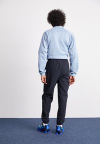 Thumbnail Image 4