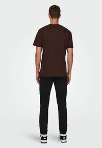 Only & Sons ONSMAX LIFE NOOS - T-Shirt basic - fudge