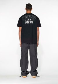 MJ Gonzales - ATELIER X HEAVY OVERSIZED TEE - Camiseta estampada - black Imagen en miniatura 1