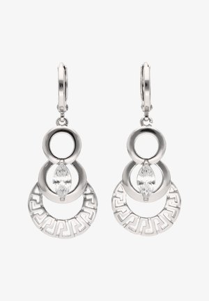 Sølv øreringe med dråbeform og sammenflettede cirkulære designs, med klare marquise-ædelstene og indgraverede geometriske mønstre på de nederste ringe.