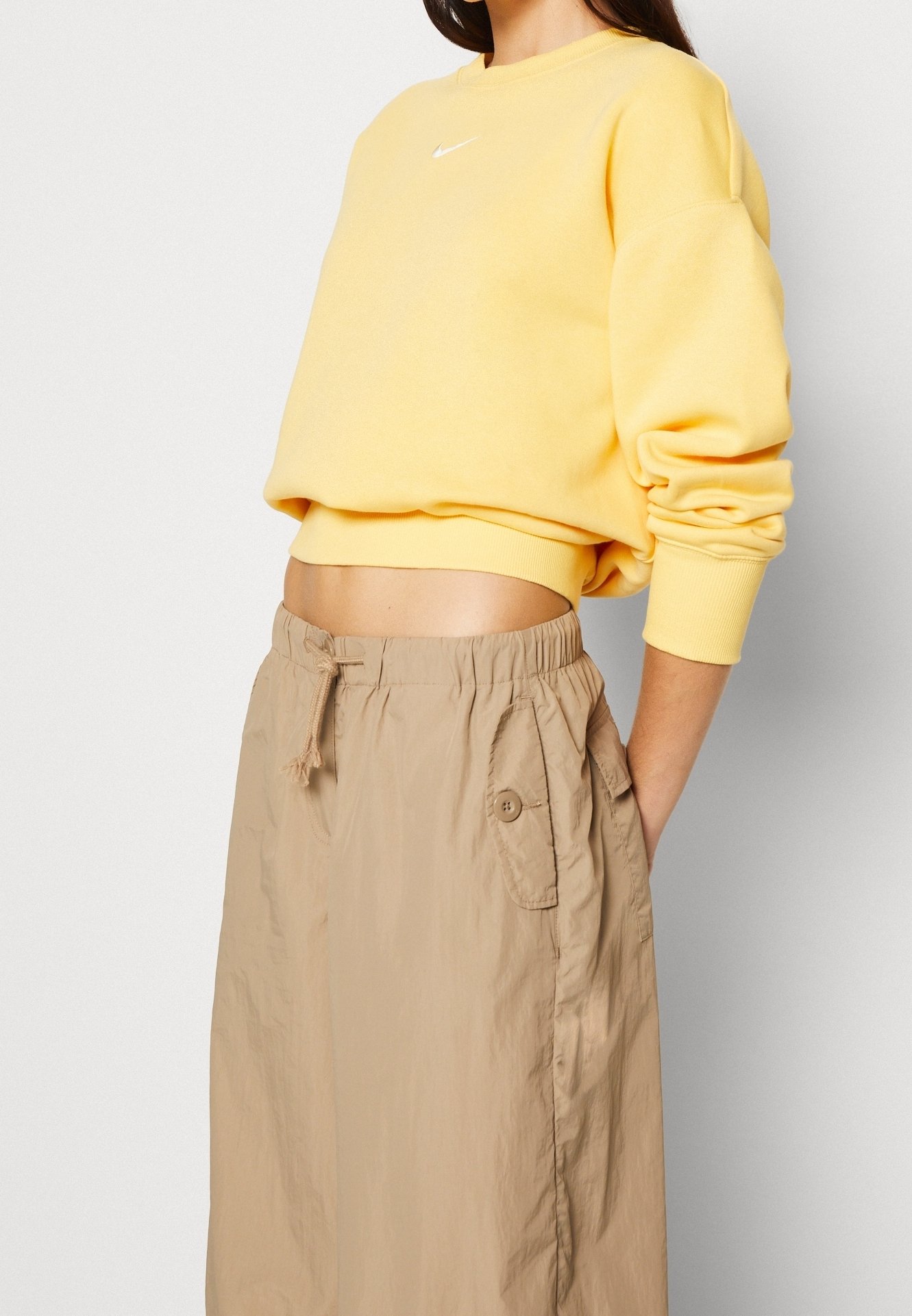 nike yellow crop sweatshirt