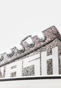 Ash Sneakers basse - silver-coloured