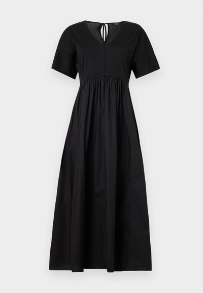 Robe maxi en coton noir avec un décolleté en V, des manches courtes et une taille froncée, dotée d'une fermeture à nouer au dos et d'une texture lisse.