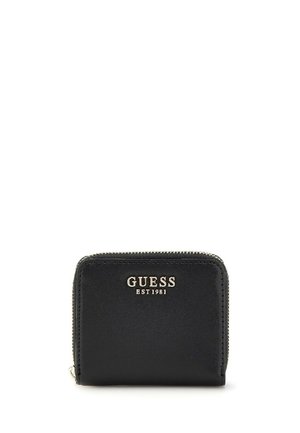 Portafoglio Guess nero con una finitura in pelle sintetica liscia, chiusura con zip e logo dorato impresso sul fronte. Design compatto e rettangolare.