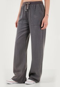 LELA Traperice opuštenog kroja - anthracite