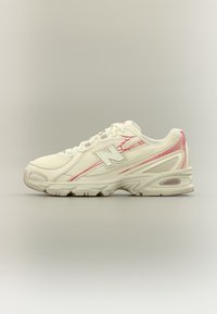 Избран, beige/red
