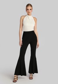 Madnezz House Body - Body - ecru