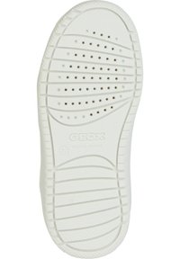 Weißer Gummisohle mit mehreren Perforationen, wellenförmigen Rillen und strukturierten Mustern; gekennzeichnet mit "GEOX" und "ITALIAN PATENT."