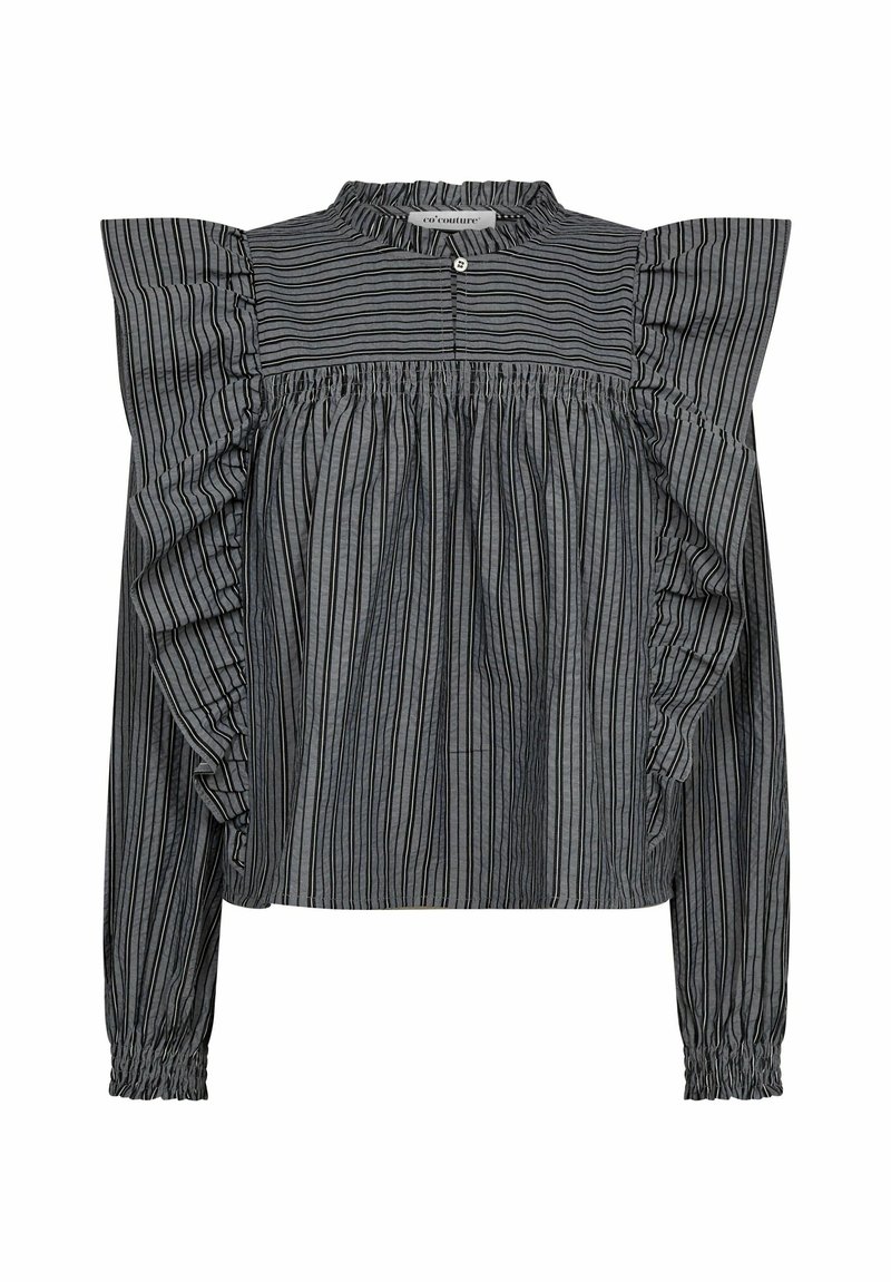 Blusa a righe nere e grigie con un collo alto, maniche a sbuffo e dettagli arricciati in vita e sui polsini. Realizzata in tessuto leggero.