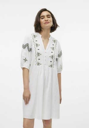 Vero Moda Haljina-majica - bright white