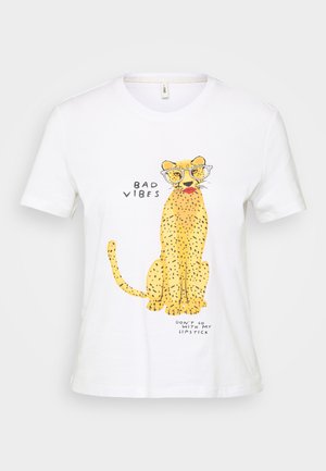 T-shirt blanc en coton avec un graphique de léopard jaune portant des lunettes, le texte "BAD VIBES" et "DON'T GO WITH MY LIPSTICK" en police noire.