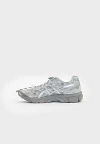 ASICS SportStyle GEL CUMULUS 16 SSCB SIGNATURE SERIES CECILIE BAHNSEN UNISEX - Sporta apavi - glacier grey/steeple grey