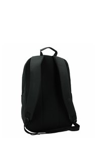 Černý batoh s texturovaným, síťovaným zadním panelem, polstrovanými ramenními popruhy a horní rukojetí. Disponuje jednoduchým, funkčním designem vhodným pro každodenní použití.