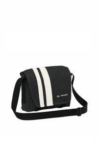 Borsa a tracolla nera con strisce bianche, realizzata in materiale resistente. Presenta una tracolla regolabile e una chiusura a patta. Logo anteriore.