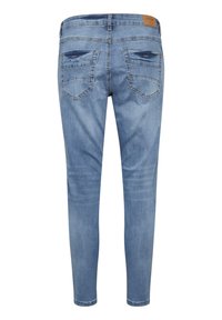 Heledad sinised džinsid, nahast silt tagaküljel, viis taskut ja nähtav õmblus. Pehme tekstuur, keha lähedane lõige.