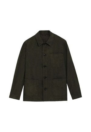 Chaqueta verde oscuro con botones, con cuello y tres bolsillos delanteros, mostrada sobre un fondo blanco.