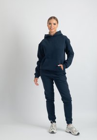 Carlheim HARPER BRANDED - Jersey con capucha - navy