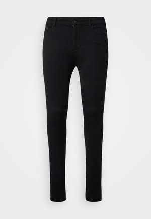 Zwarte slim-fit broek van stretch denim, met een ritssluiting, zijzakken en een gladde textuur zonder zichtbare patronen.