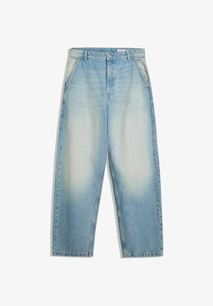 Jeans in denim azzurro chiaro slavato con vestibilità ampia, tasche laterali, passanti per cintura e chiusura con bottone in vita.