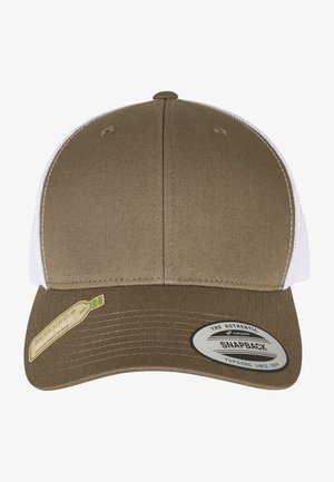 Pruun kangast müts, valge võrkmaterjaliga tagumine osa, snapback stiilis. Omab kõverat serva ja siltide tõttu, mis viitavad taaskasutatud materjalidele.