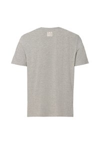 T-shirt grigio a maniche corte in un tessuto morbido e leggero, con collo rotondo e un'etichetta riciclata nella parte posteriore del collo.