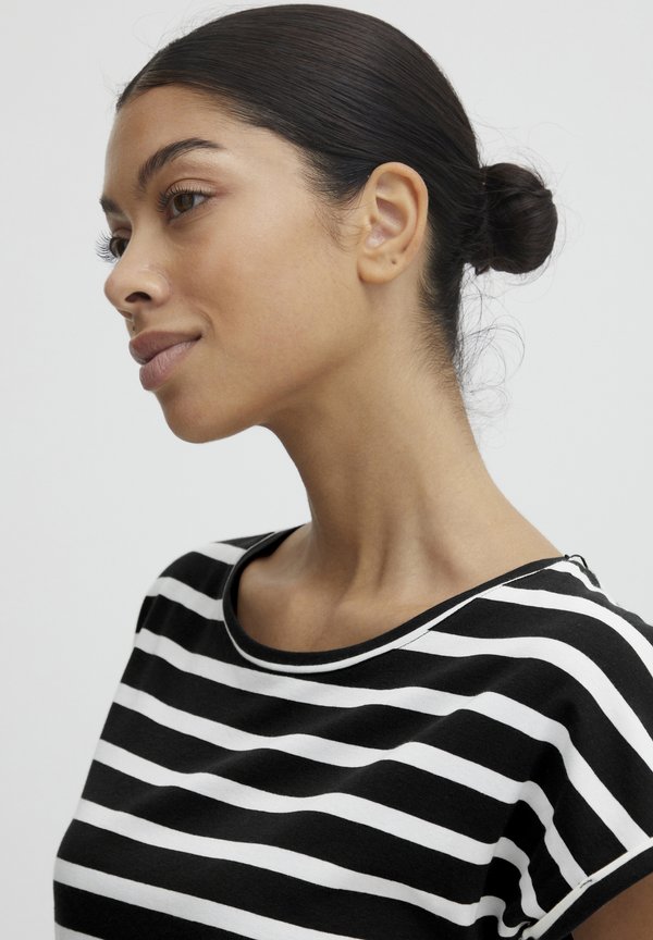 BYPamila - Print T-shirt3