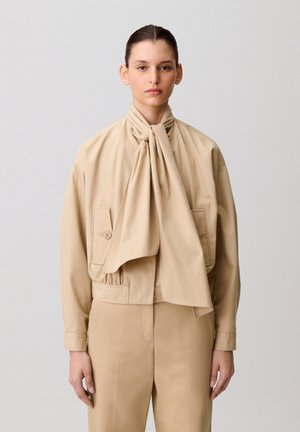 Chaqueta fina - beige