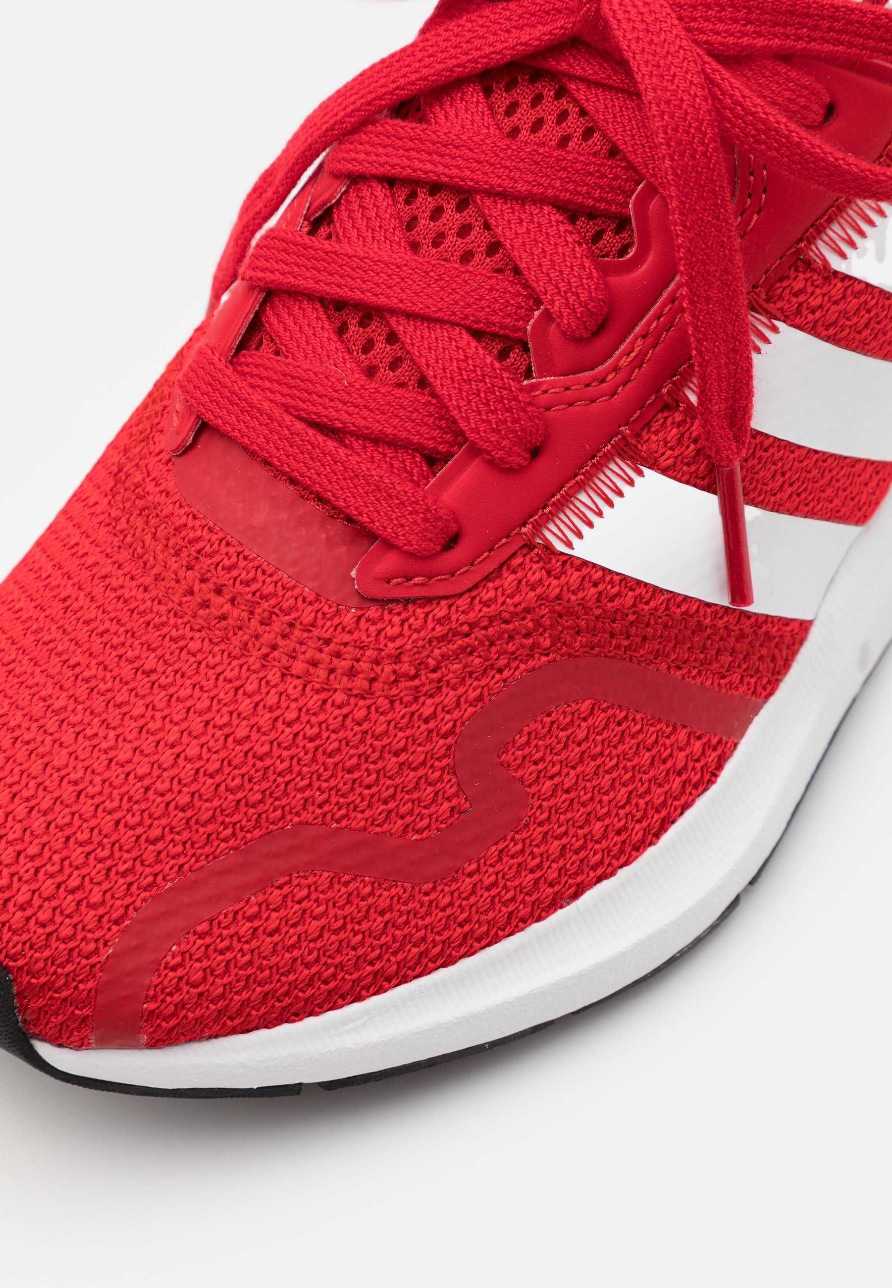 adidas originals Swift Run W (Bordeaux) - Sneakers chez Sarenza (322922)