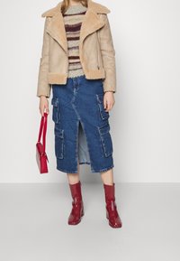 Object Sweter