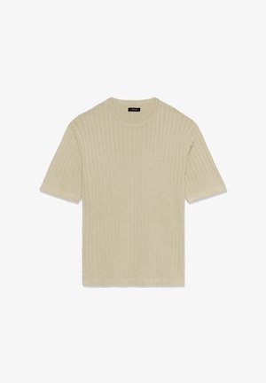 Beiges, geripptes T-Shirt mit kurzen Ärmeln und rundem Ausschnitt. Weiche Textur und gerader Saum mit einem dezenten Strickmuster durchgehend.