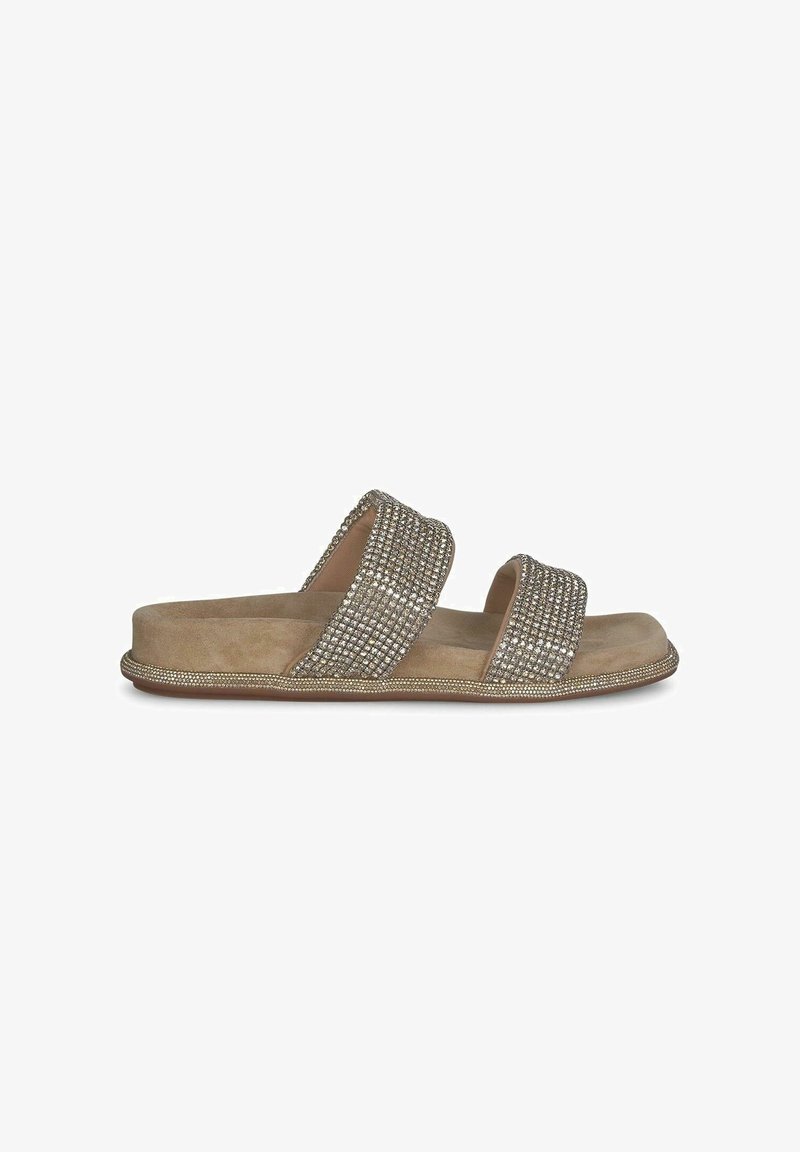 Sandali scivolati a due fasce in suede beige con strass decorativi lungo le cinghie e una suola liscia e arrotondata.