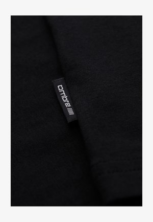 Ombre, - Top