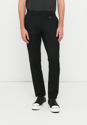Nohavice chinos - black