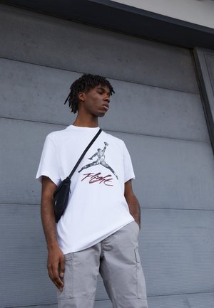 JUMPMAN CREW - Printtipaita - white/black/fire red
