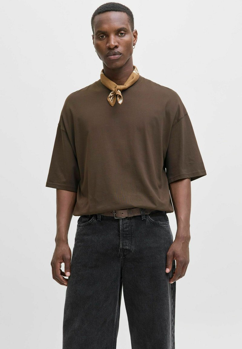 Jack & Jones JJECHARGE TEE O-NECK - Základné tričko - delicioso