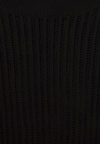 RIANI Stickad tröja - black