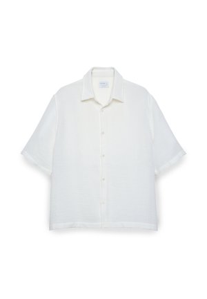 Weißes Hemd mit kurzen Ärmeln und Knopfleiste, mit klassischem Kragen, flach auf einem schlichten weißen Hintergrund dargestellt.