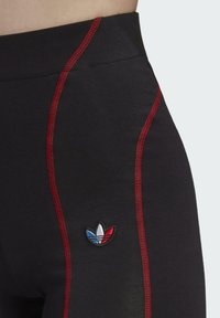 adidas Originals Šorti - black