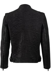 Giacca in pelle nera con finitura testurizzata, design aderente e polsini con zip, dotata di fibbie laterali per la regolazione in vita.