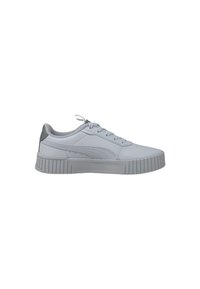 Sneaker bianco con tomaia in pelle liscia, accentuazione grigia sul tallone, chiusura con lacci e suola testurizzata e rigata.