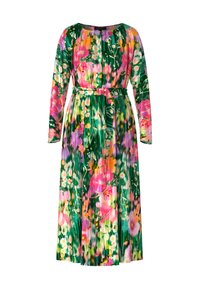 Langes Blumenkleid aus grünem Stoff mit pinken, lila und weißen Blumen. Hat einen runden Ausschnitt, lange Ärmel und einen passenden Taillengürtel.