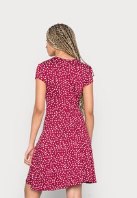 Anna Field Vestido de malha - dark red/white