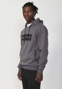Koroshi Felpa con cappuccio - antracita   anthracite