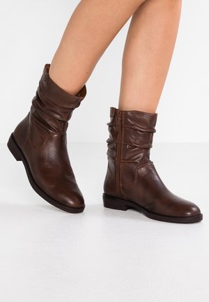 Bottines - cognac