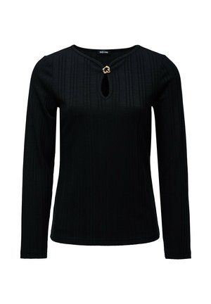 Top negro de manga larga con textura acanalada vertical y escote en forma de lágrima, que presenta un acento dorado en el cuello.