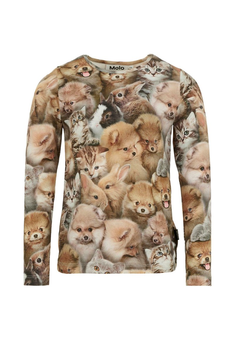 Camicia a maniche lunghe con stampa animale mista, caratterizzata da diverse texture e tonalità di pelliccia, prevalentemente marroni, crema e grigie.