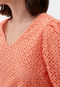 s.Oliver AUS BRODERIE ANGLAISE - Bluzka