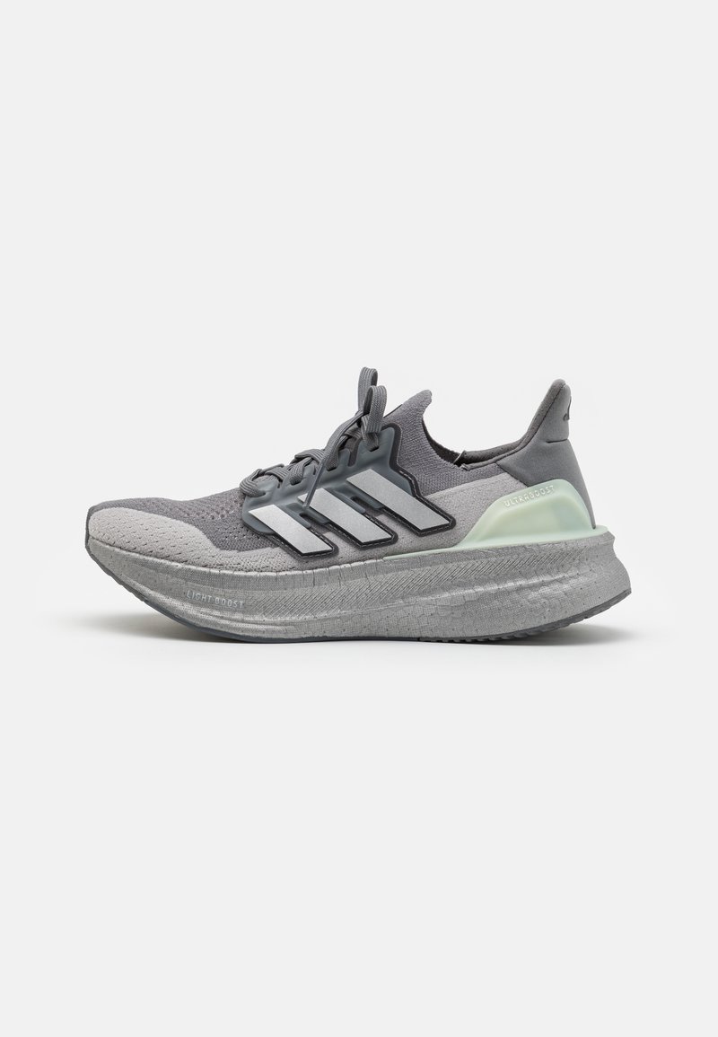 adidas Performance ULTRABOOST 5 - Løbesko til landevejen - grey four/silver metallic/grey two